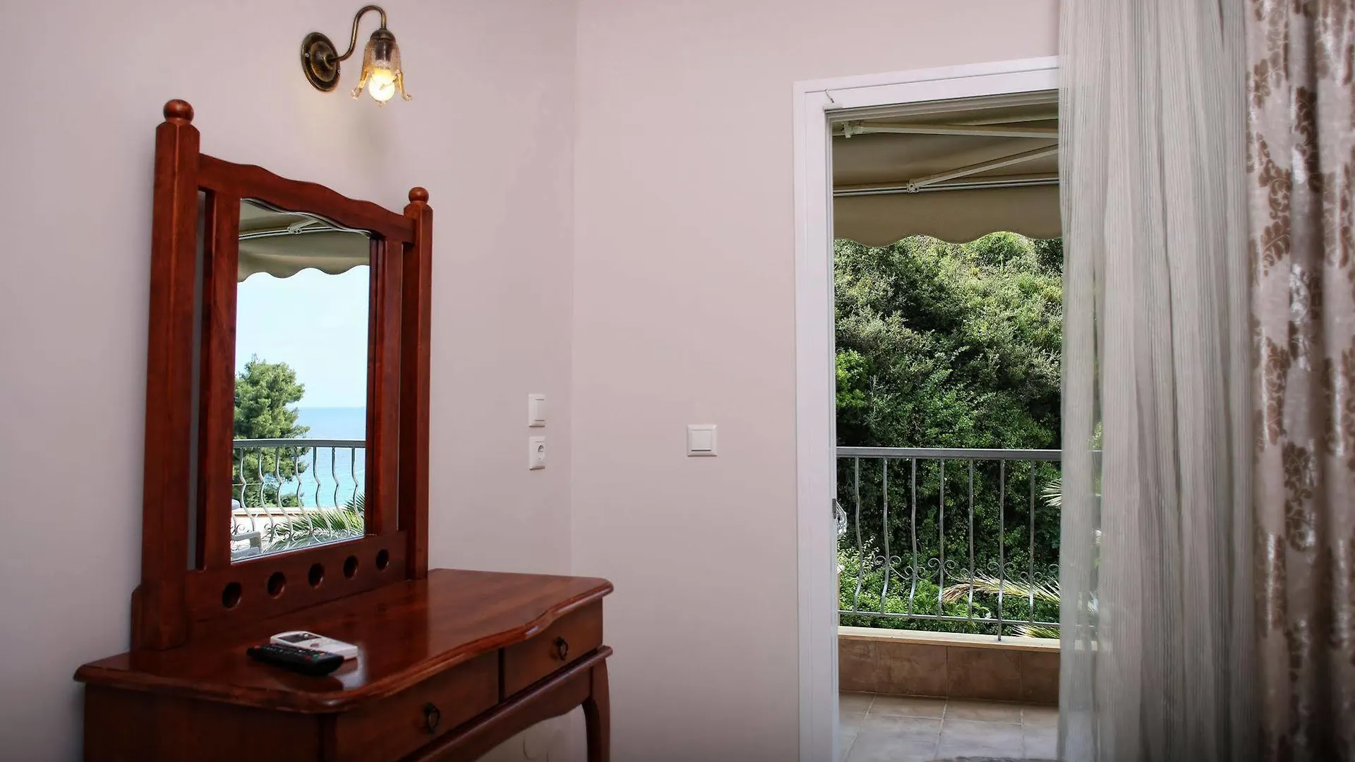 Alexandrina Apartment Mola Kalyva 0*,  Grecia
